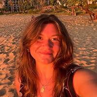 Profile Image for Adriana Narvaez.