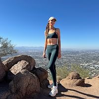 Profile Image for Jenna Reigh.