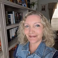 Profile Image for Sunny Pullen.