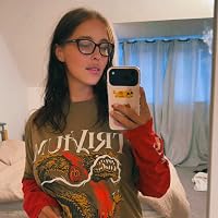 Profile Image for Emily Leggat.