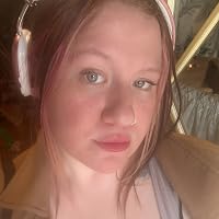 Profile Image for Liv Gill.