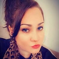 Profile Image for Ellie Rose.