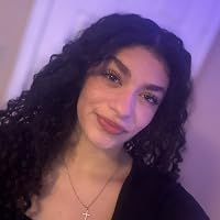 Profile Image for Scarlett Machado.