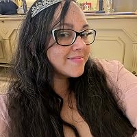 Profile Image for Naomi.