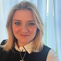 Profile Image for Nichole Potter.