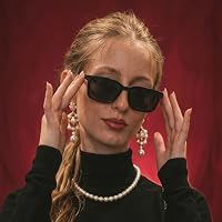 Profile Image for Anya Lou.