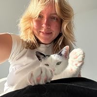 Profile Image for Taylor Ross.