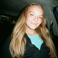 Profile Image for Elise Munson.