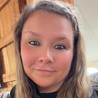 Profile Image for Kortney Daws.
