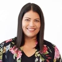 Profile Image for Elena Valenzuela.