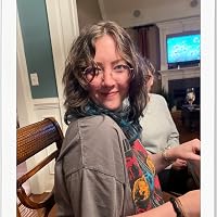 Profile Image for Hannah.