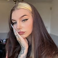 Profile Image for Anne Snow.