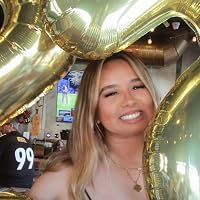 Profile Image for Angelica Hardin.
