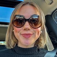 Profile Image for Nicole Cage.