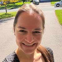 Profile Image for Hannah Lubinski.