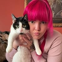 Profile Image for Holly Branigan.