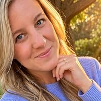 Profile Image for Amy Riordan.