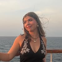 Profile Image for Lauren Zasucha.